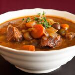 Hearty & Simple: Your Ultimate Easy Slow Cooker Beef Stew