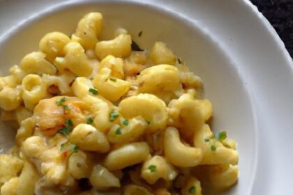 Velvety Vegan Mac and Cheese: Dairy-Free Comfort Classic
