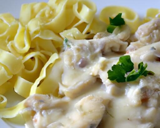 Slow-Cooker Chicken Alfredo: Creamy Comfort Made Easy