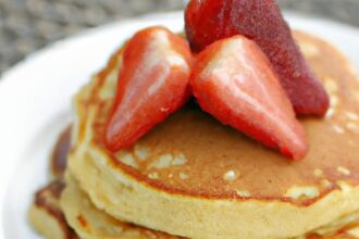 Fluffy Low-Carb, High-Protein Pancakes for Healthy Mornings