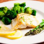 Zesty Oven-Roasted Lemon Garlic Cod with Tender Broccoli