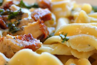 Indulgent Creamy Chicken Bacon Pasta: A Comfort Feast