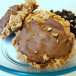 No-Bake Oatmeal Peanut Butter Chocolate Cookies Delight